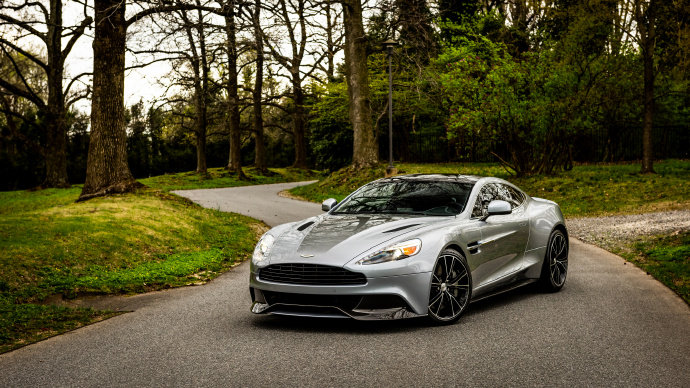 Aston Martin Vanquish  CENTENARY EDITION 最美马丁~漂亮