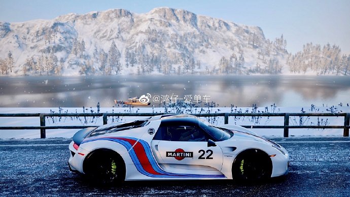 保时捷918Spyder配马天尼涂装真的美