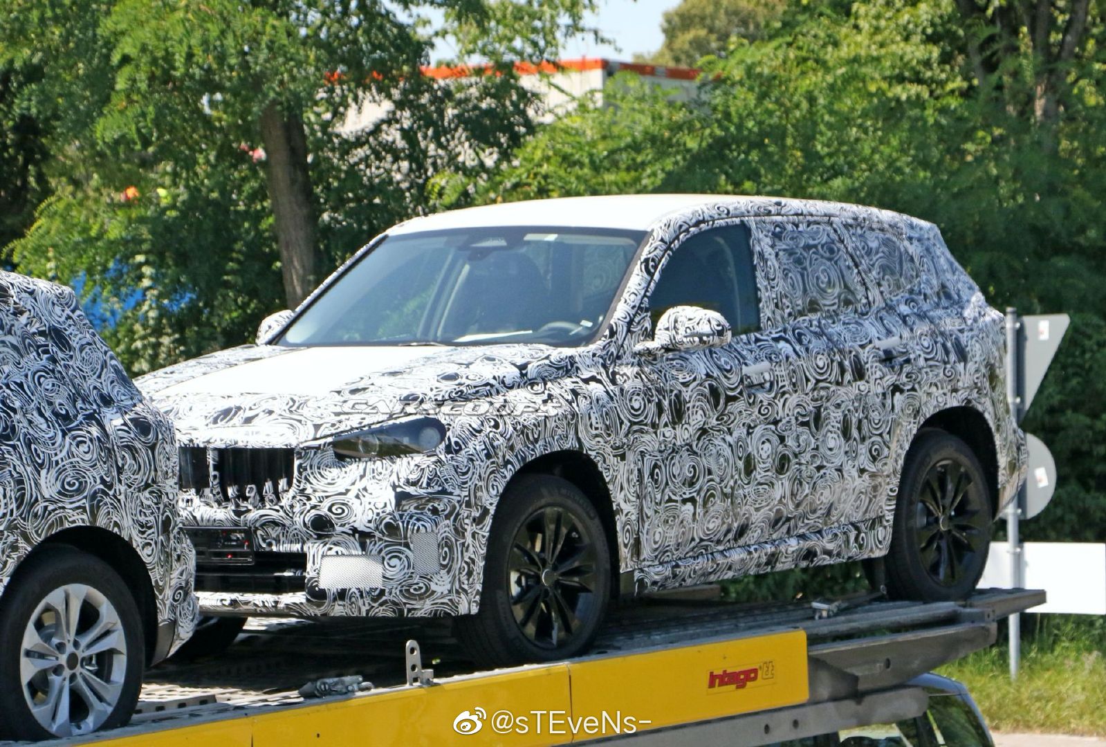 下一代BMW X1测试车再次亮相，即将进入路试阶段