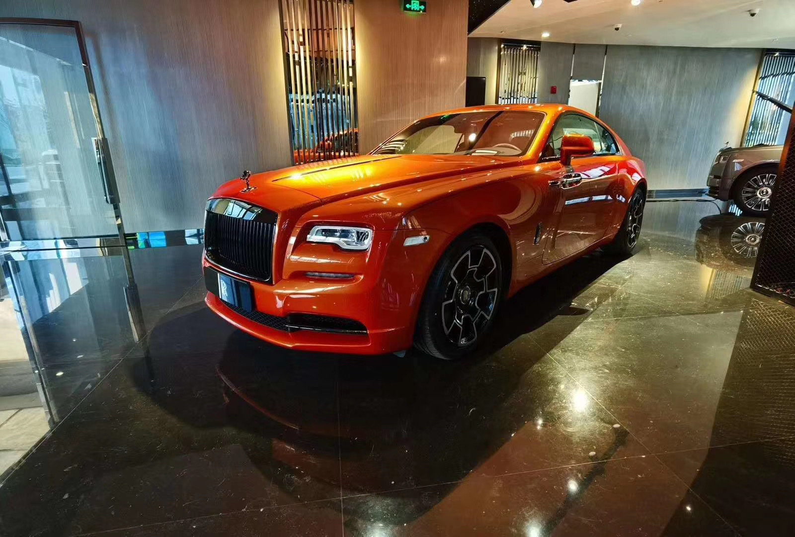 劳斯莱斯最喜欢它的星空顶和小金人