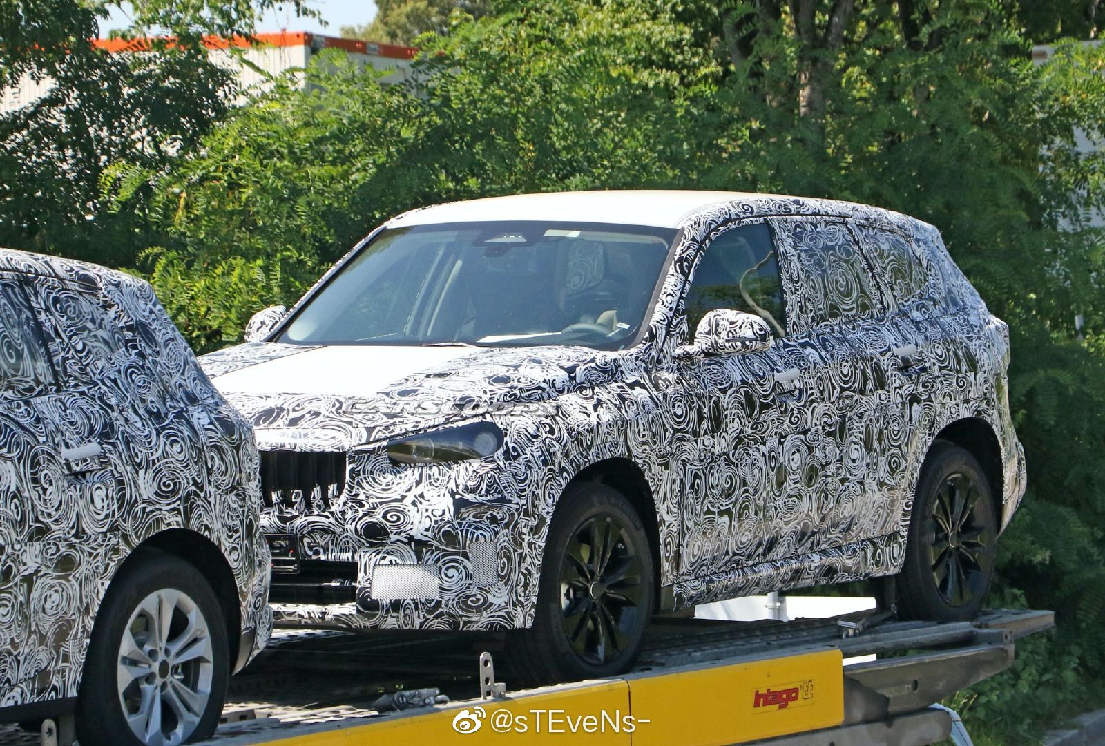 下一代BMW X1测试车再次亮相，即将进入路试阶段