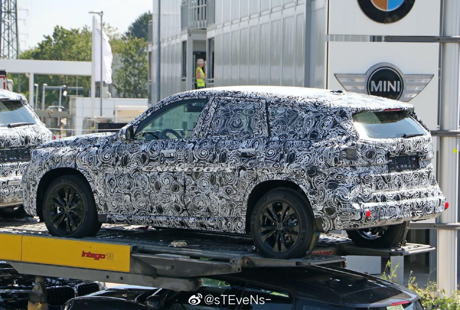 下一代BMW X1测试车再次亮相，即将进入路试阶段