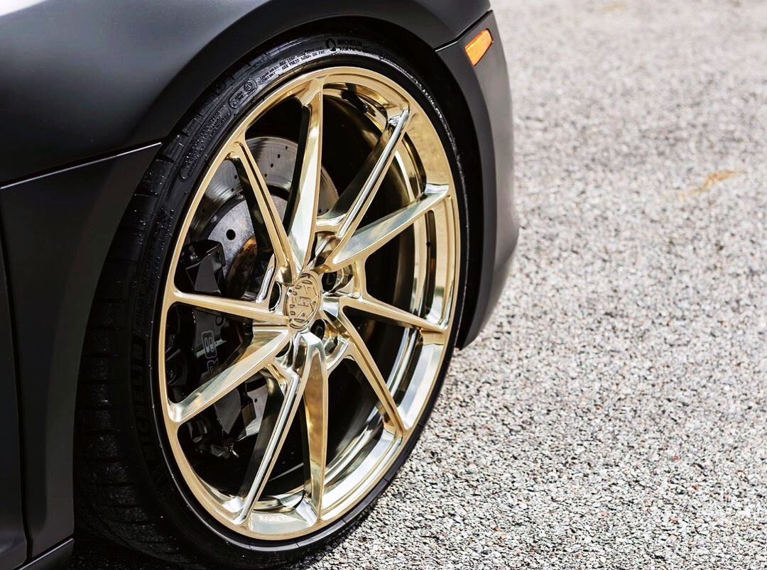 每天一组汽车美图：现在看，还是很帅 Audi R8