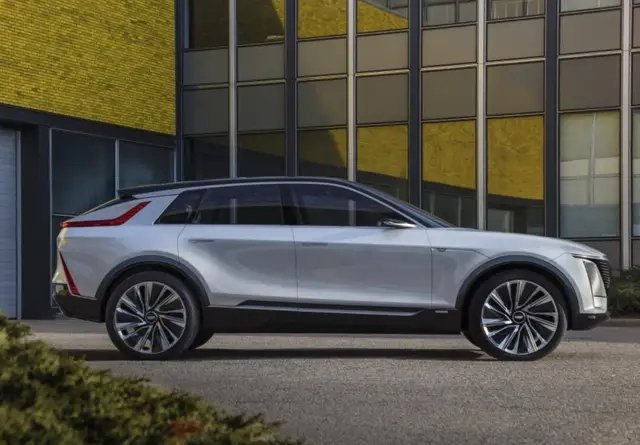 汽车美图赏析：凯迪拉克lyriq 宛若影院