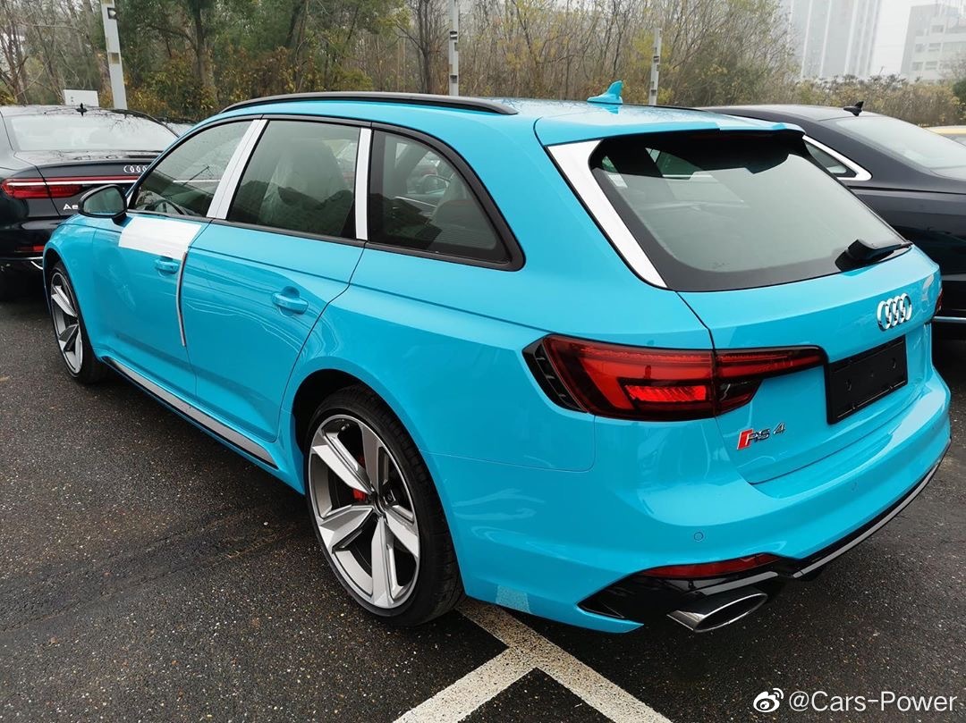 迈阿密蓝 奥迪RS4 Avant 可以不？