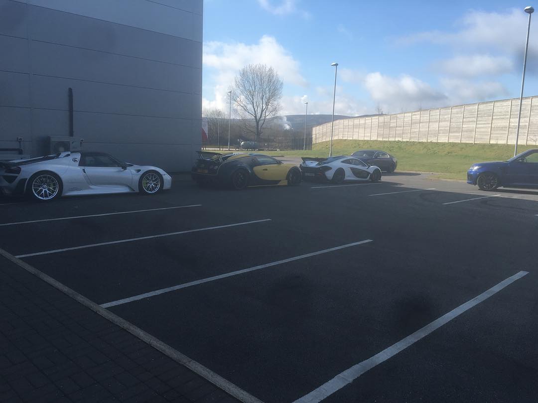 迈凯伦P1 + 保时捷918 Spyder + 布加迪Veyron