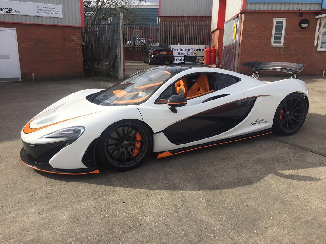 迈凯伦P1 + 保时捷918 Spyder + 布加迪Veyron