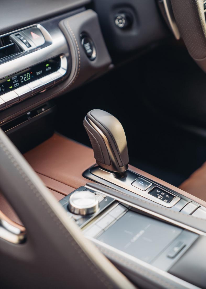 雷克萨斯LC500，这款车很适合SCC Coffee Map.