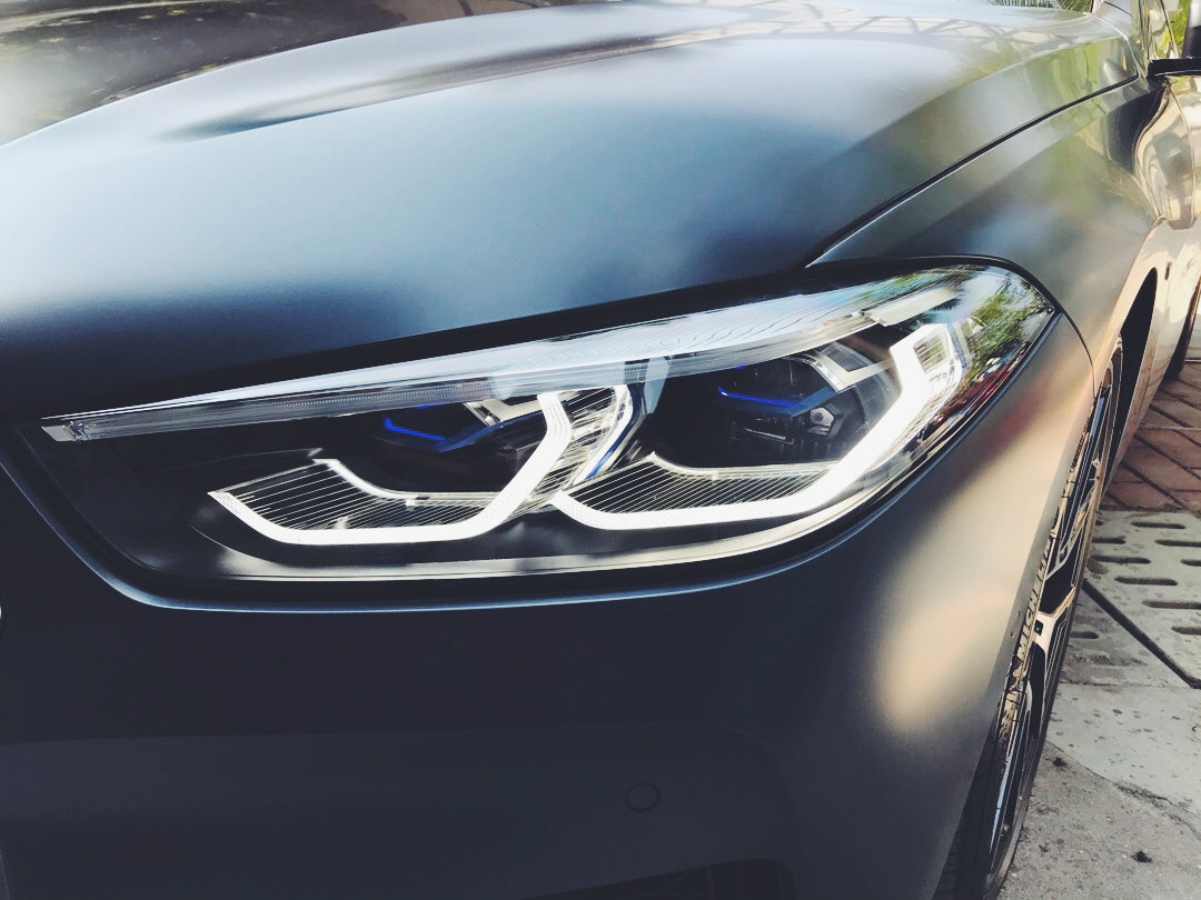 8系，真的是挂宝马标的车里，最有排面的。