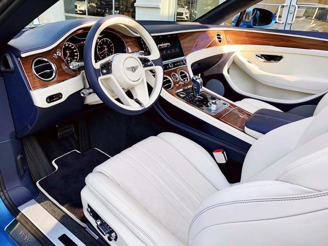 Bentley Continental GTC,泡妞神器啊
