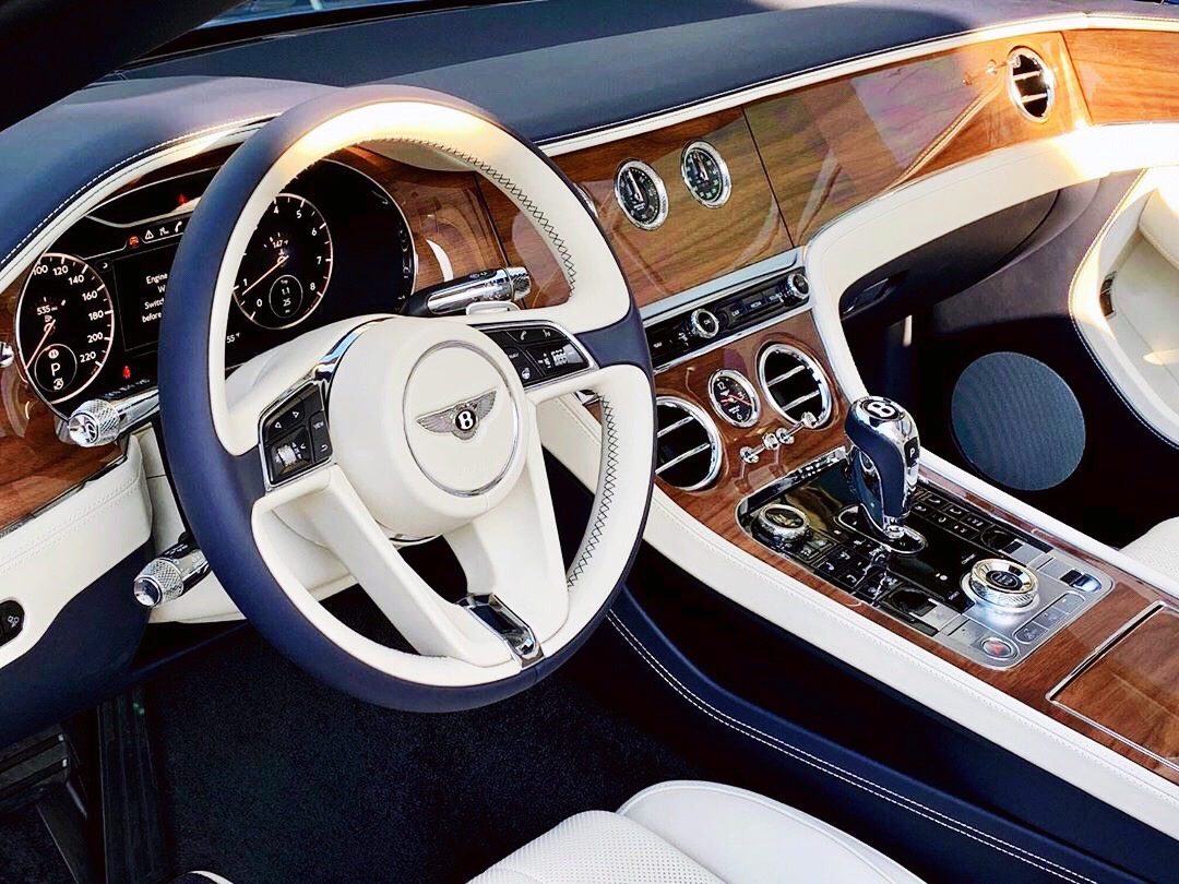 Bentley Continental GTC,泡妞神器啊