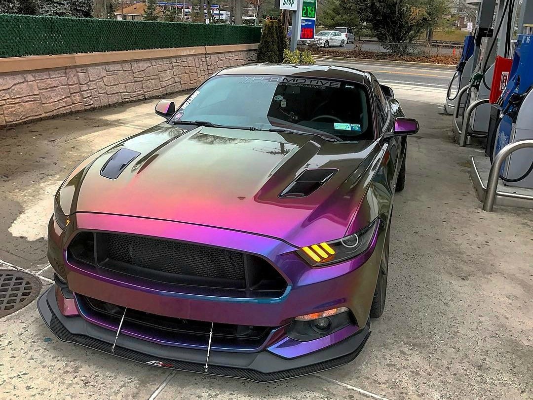 好看的汽车图片一匹爱上炫彩的野马mustang