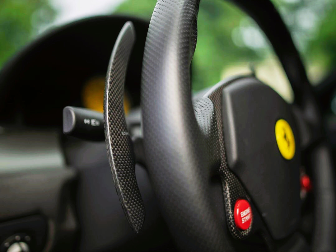 全球限量599 6.0L拥有12缸发动机，670马力 Ferrari 599 GTO