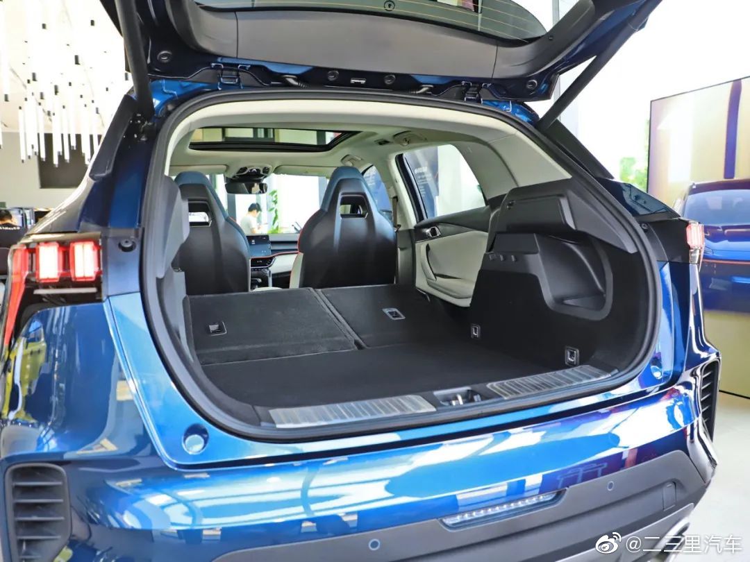 15万内国产最精致的SUV，长安/领克怎么选？谁最好？