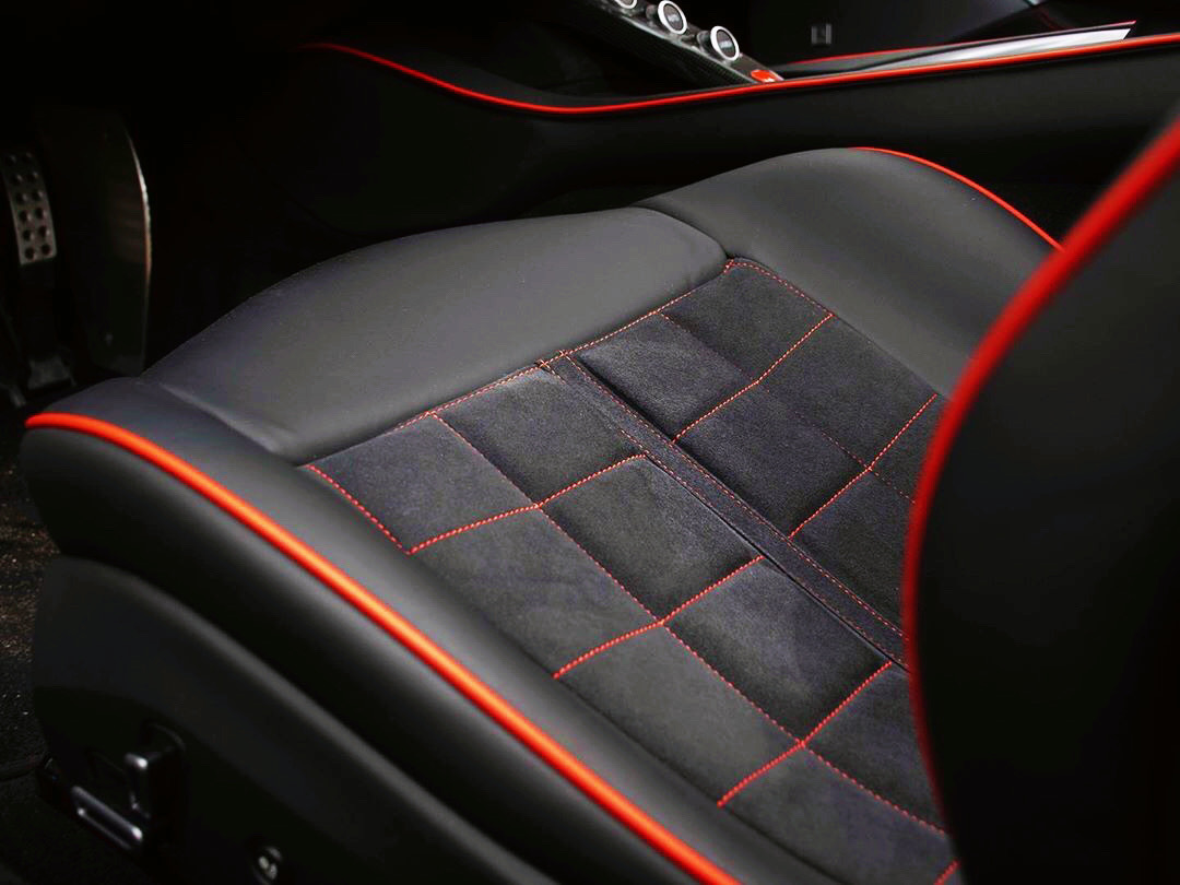 来一匹小白马 Ferrari Portofino