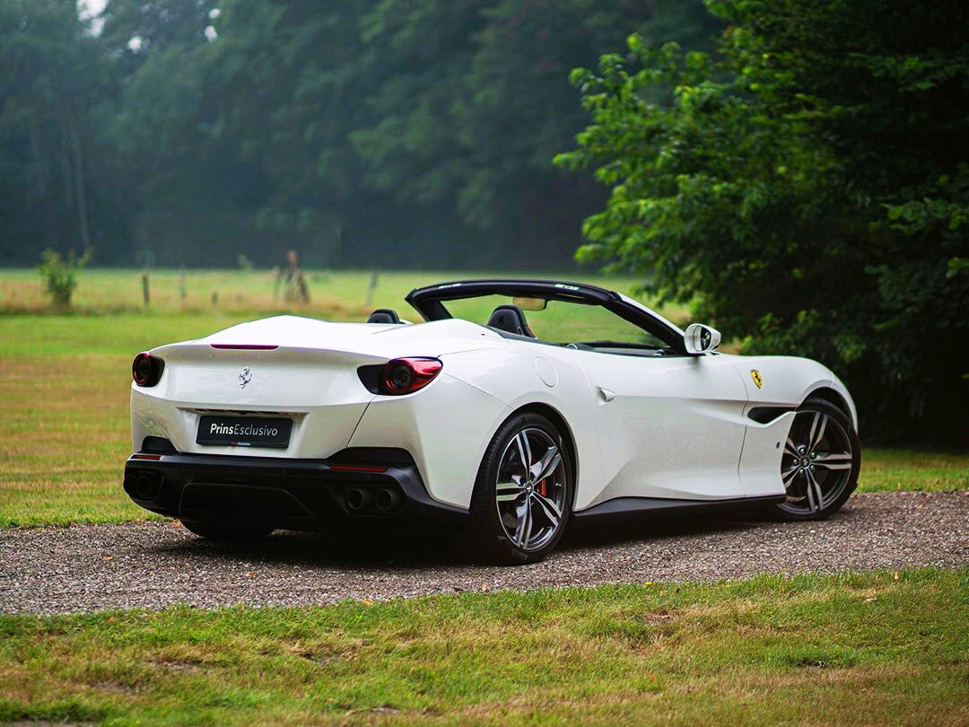 来一匹小白马 Ferrari Portofino