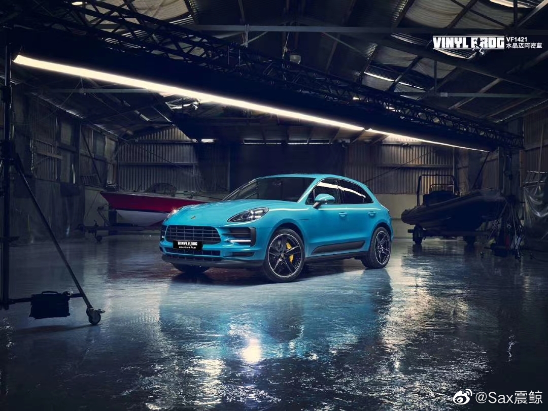 水晶迈阿密蓝 保时捷macan 暗黑色系光线下的迈阿密蓝简直绝了