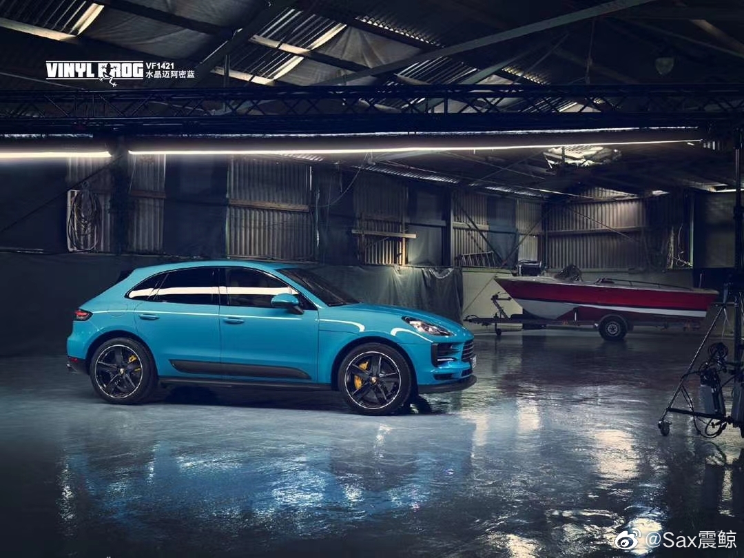 水晶迈阿密蓝 保时捷macan 暗黑色系光线下的迈阿密蓝简直绝了