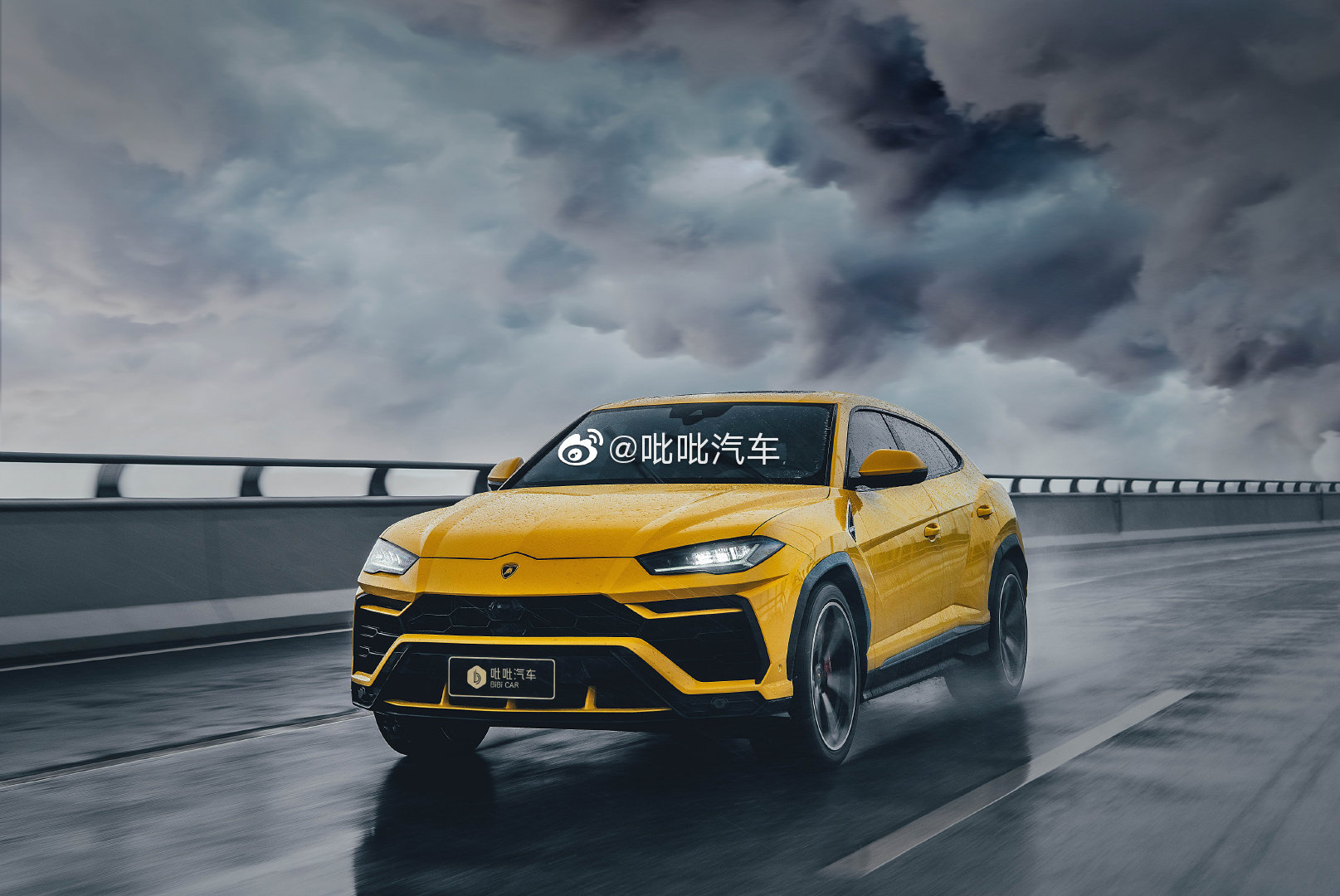 汽车美图抢先看：兰博基尼肥牛 动起来太帅了~