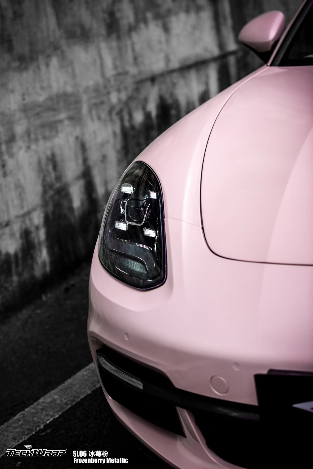 冰粉色的Porsche Paramera，适合今天的颜色！