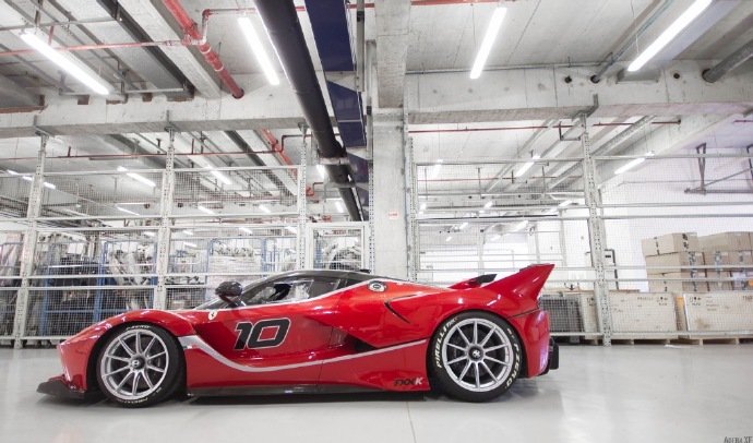 超帅的赤色法拉利LaFerrari FXXK！你喜好吗？