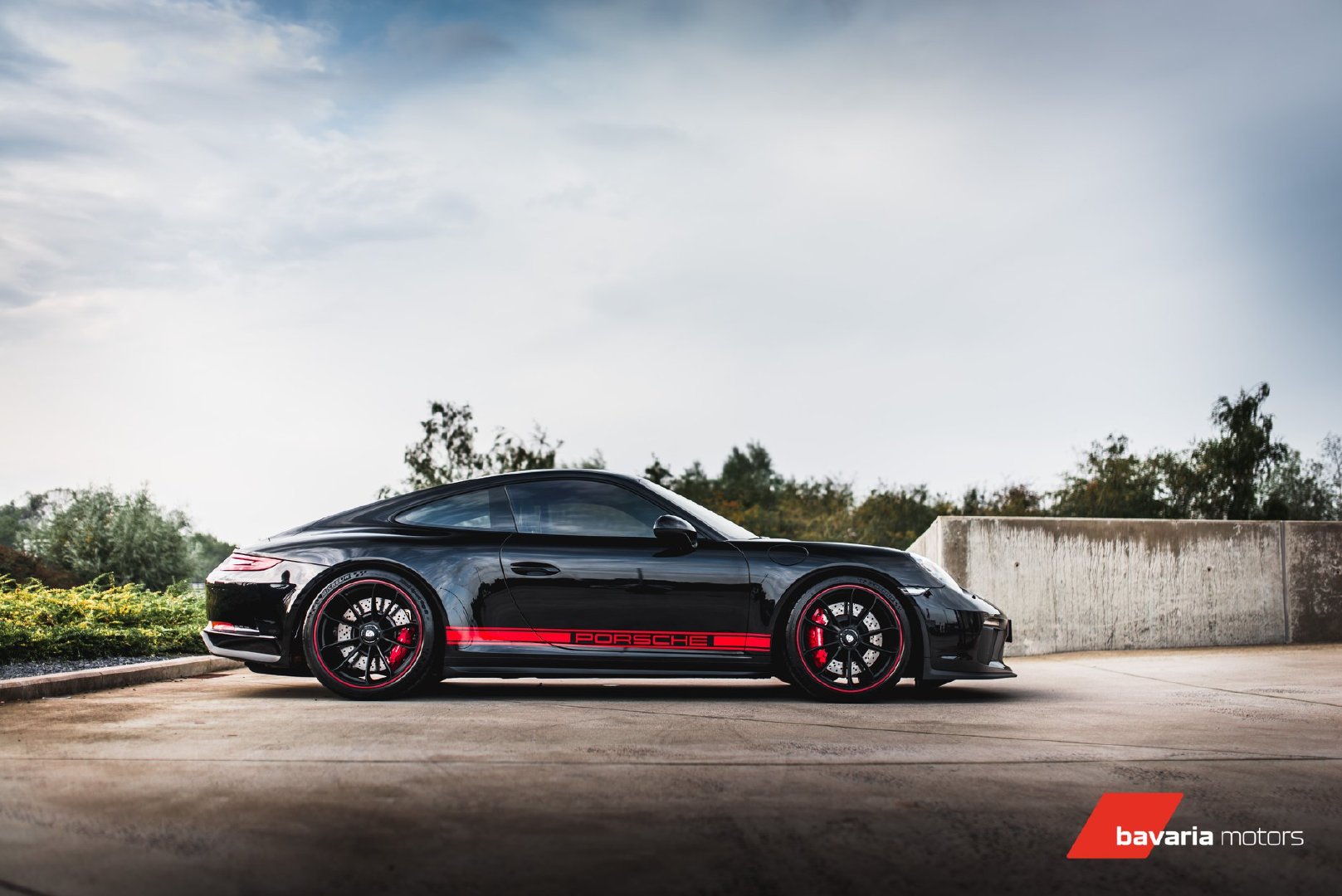 保时捷911 GT3 touring，PDK虽好，但手动挡才真男人