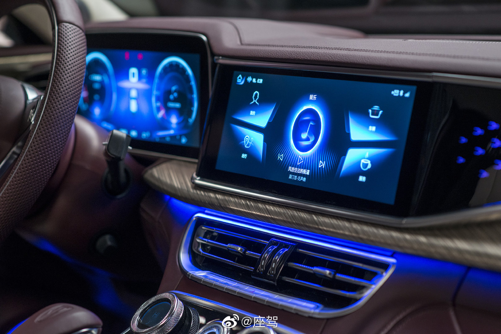 日前，红旗H9已正式开启“盲订”模式