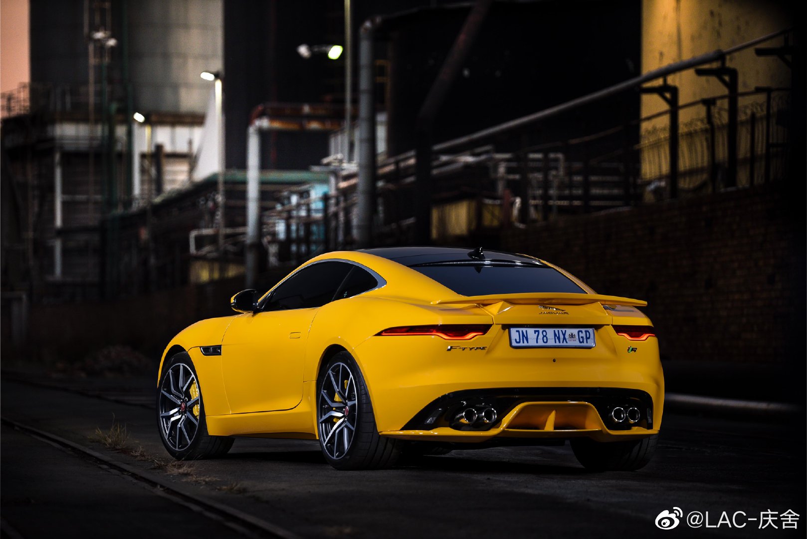 Jaguar F-Type，新款这外观，大家觉得好看了还是？