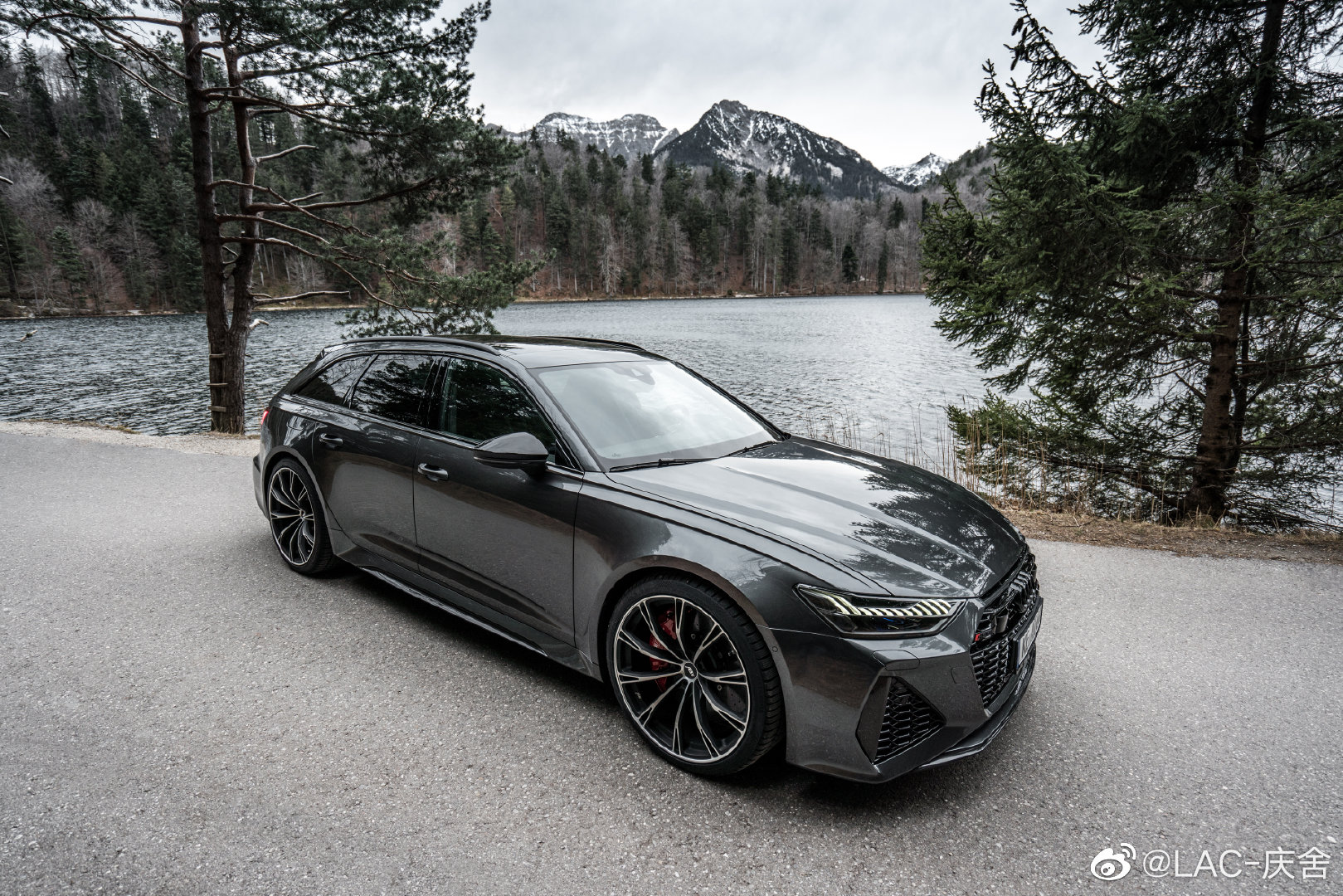 这台奥迪RS6真的好看，不愧是标杆!