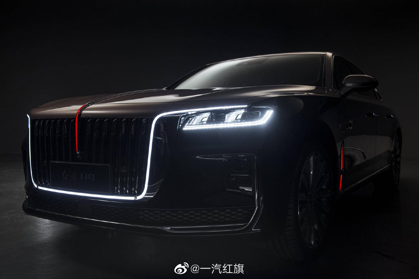 不追光，因为你就是光芒本身。 红旗H9星耀前途。