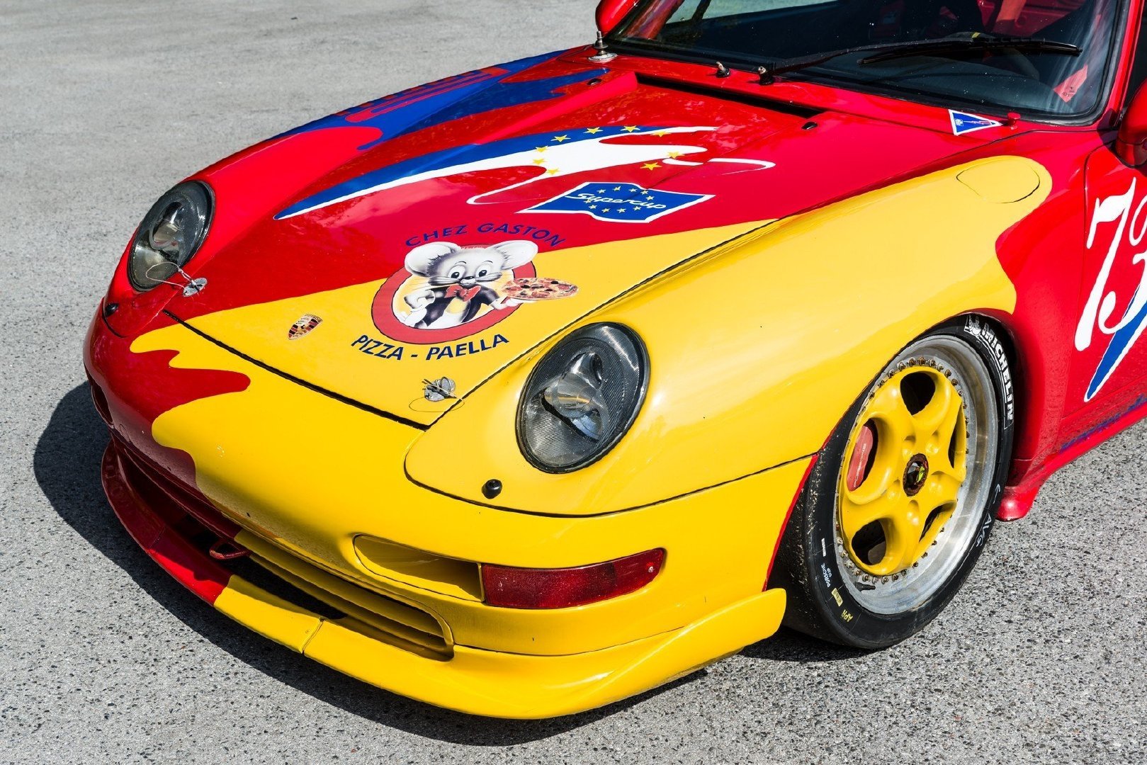 保时捷 993 Carrera 3.8 Cup 这样的涂装，多少人能驾驭得了？