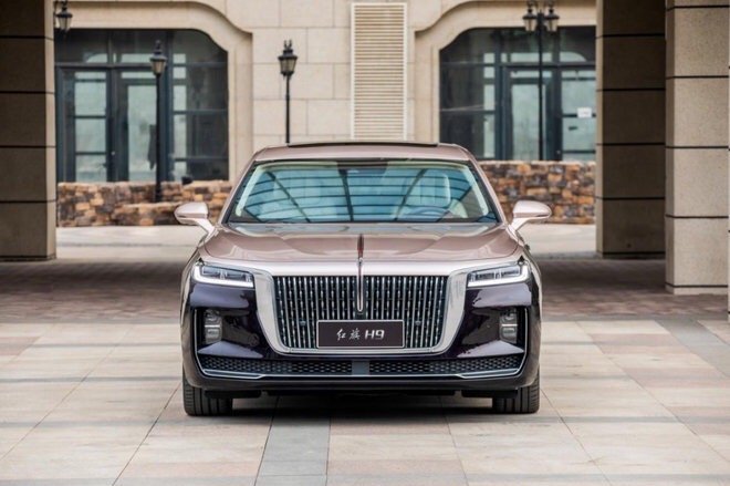 最新款红旗H9，有点那啥宾利的味儿了