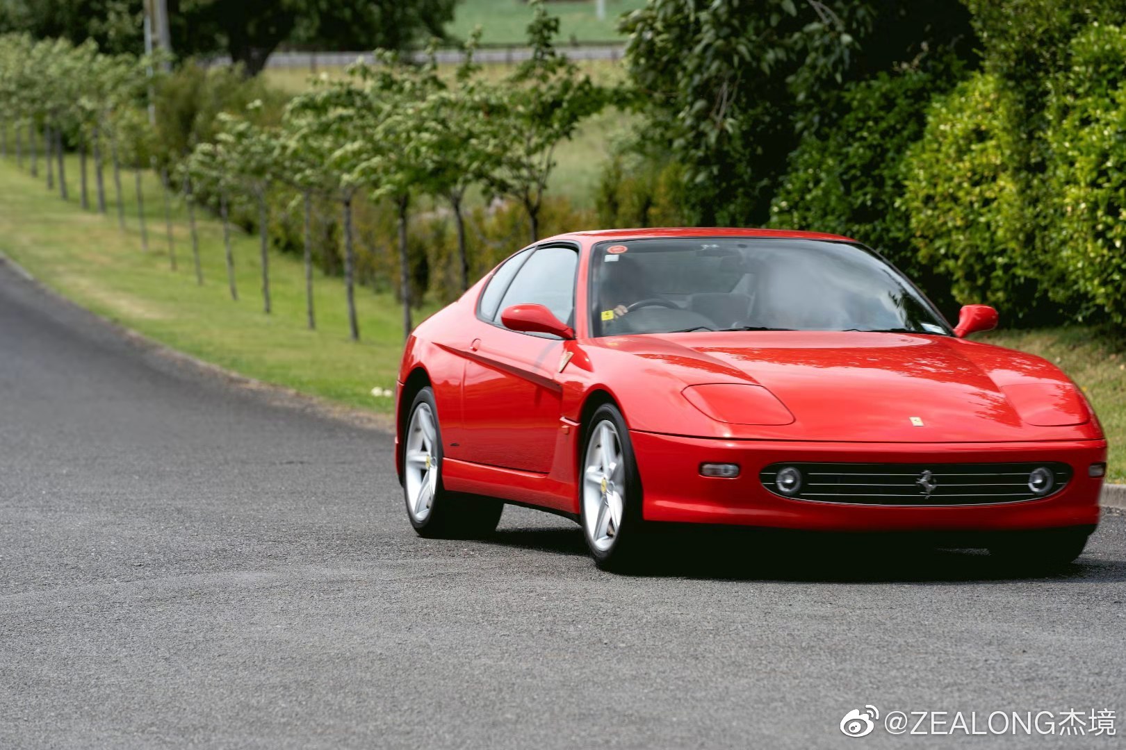 早安   法拉利车友会品春茶 体验速度与激情