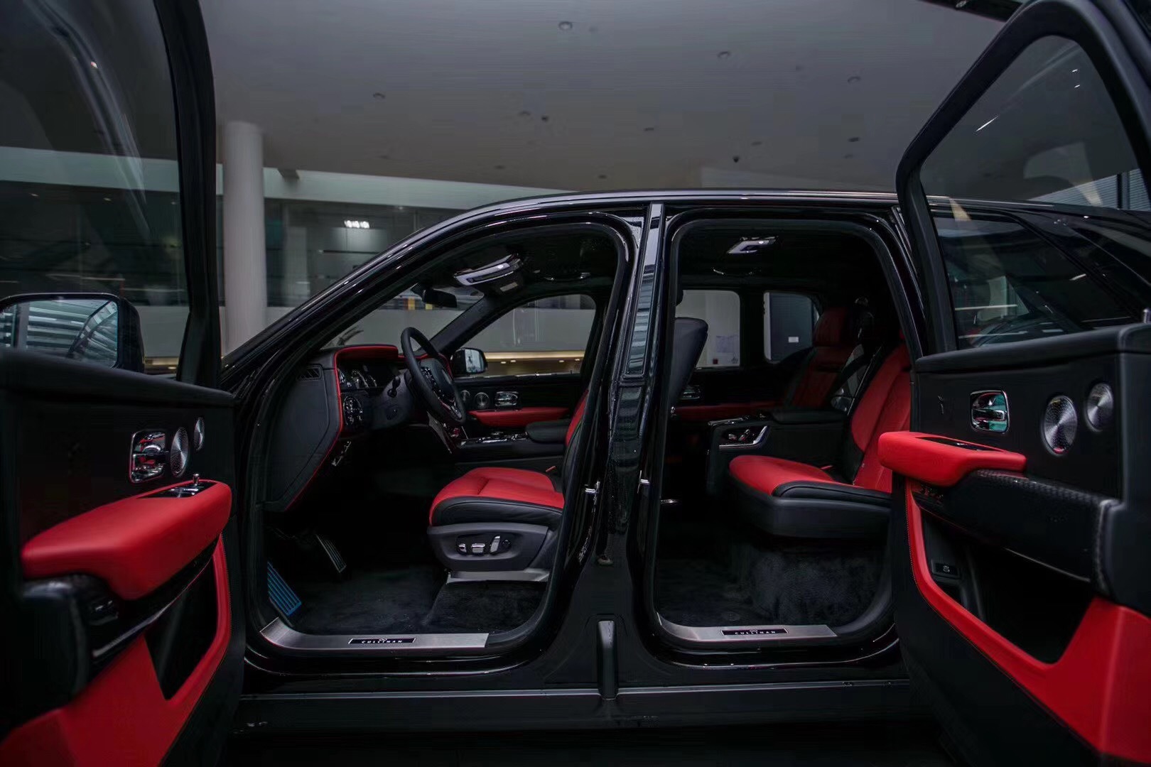 黑红BB版库里南下周即将到来 气场这块没得说