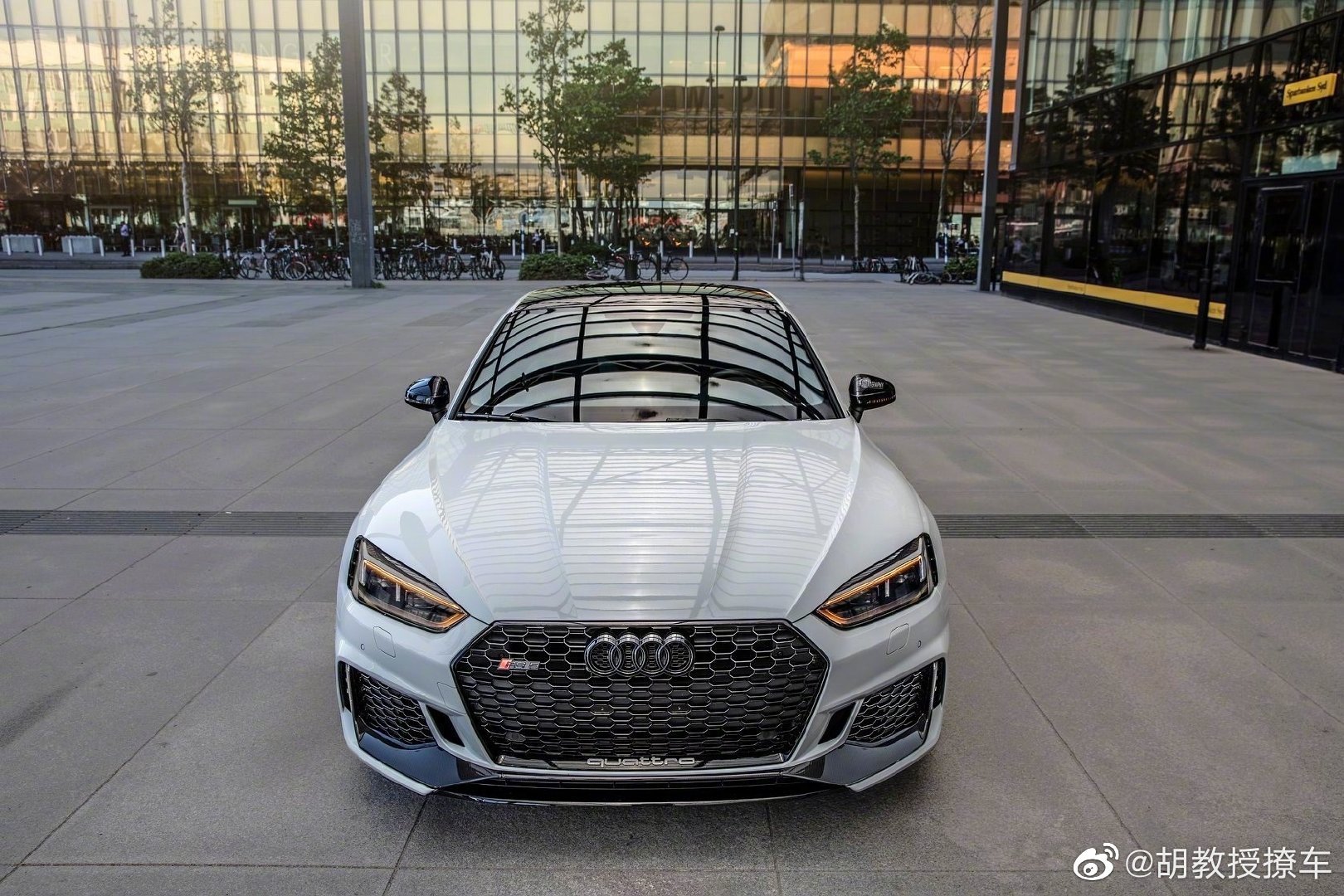 奥迪RS5：实车真的太漂亮了！