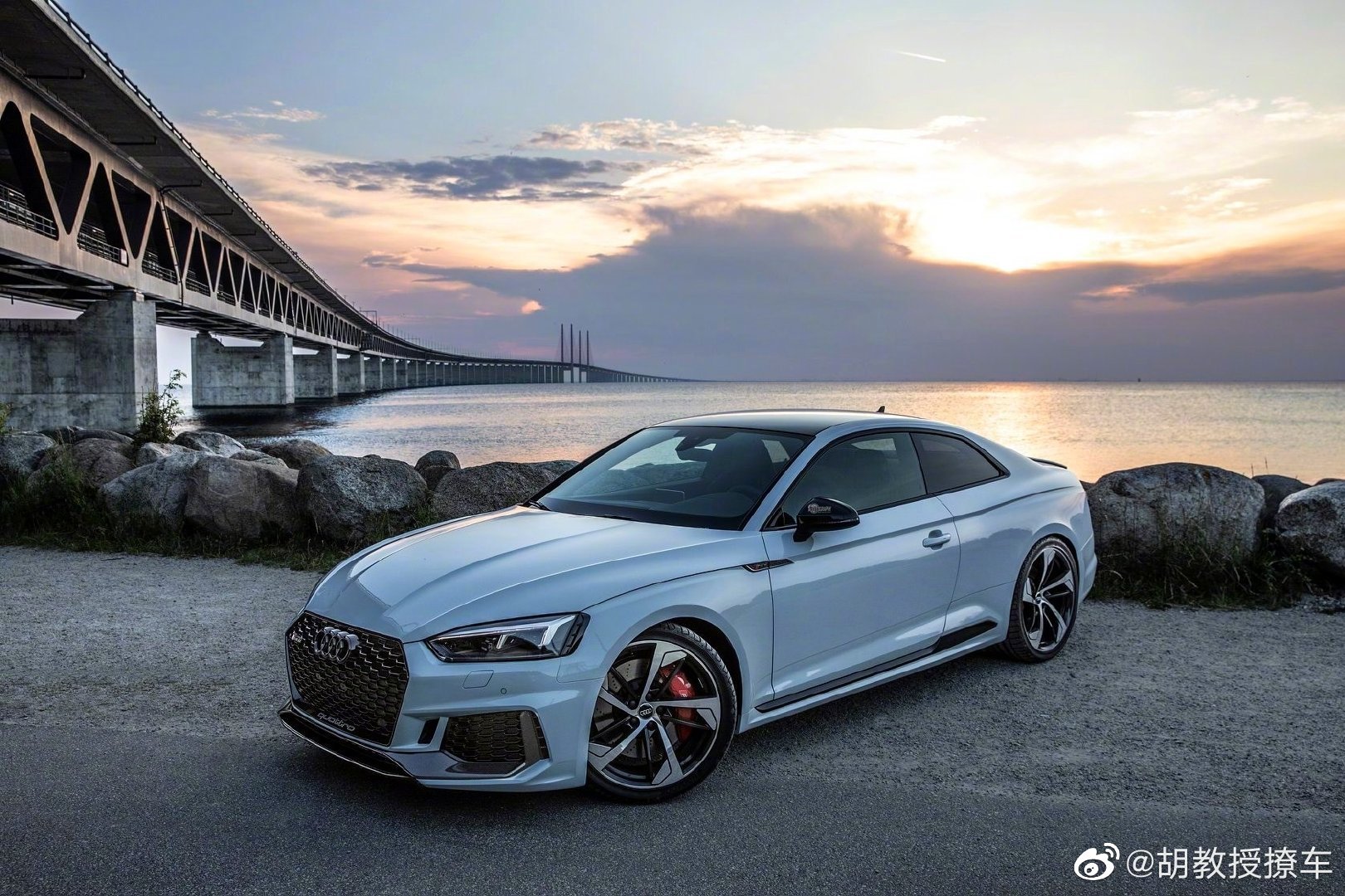 奥迪rs5:实车真的太漂亮了!