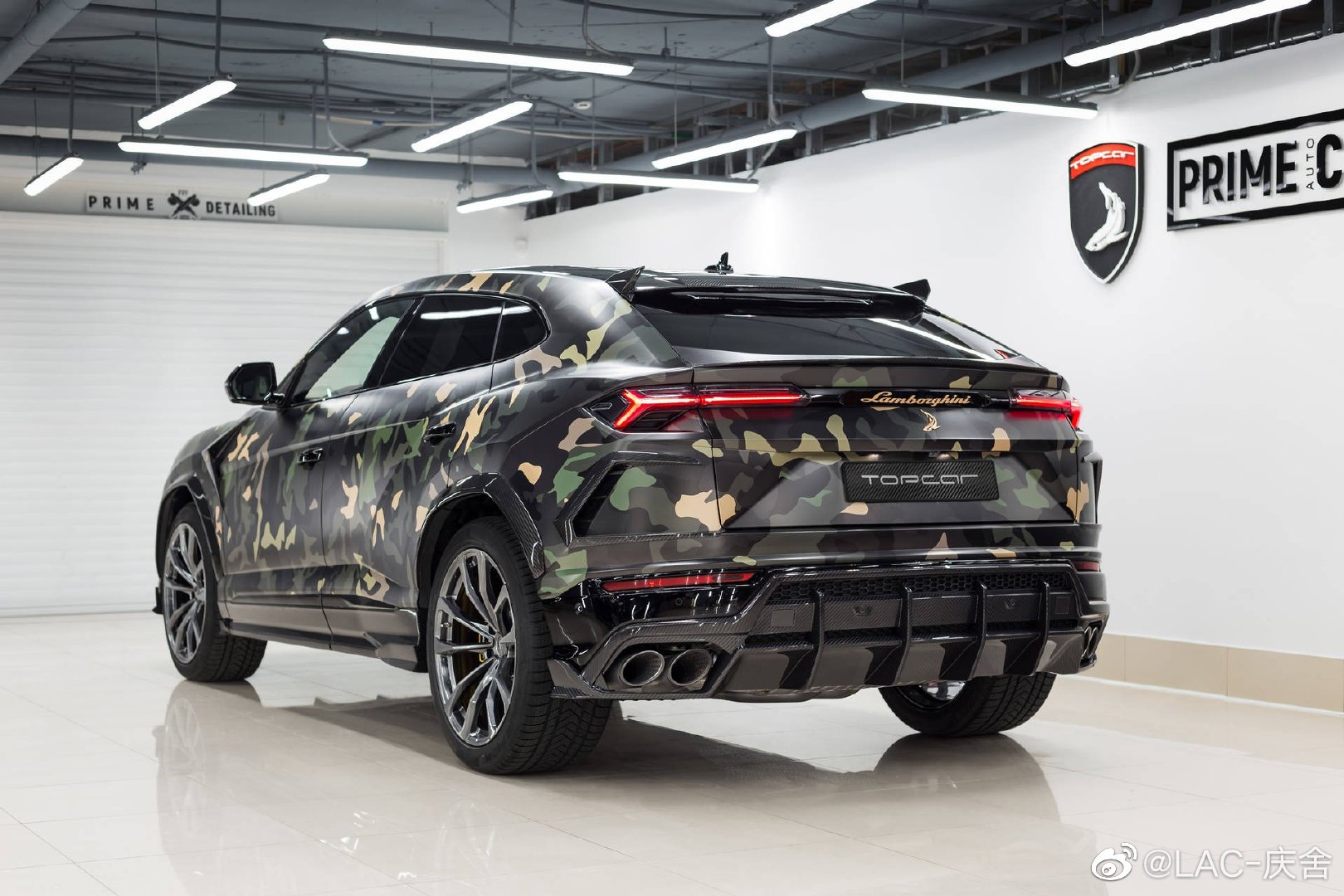 高清汽车美图：Lamborghini Urus迷彩涂装