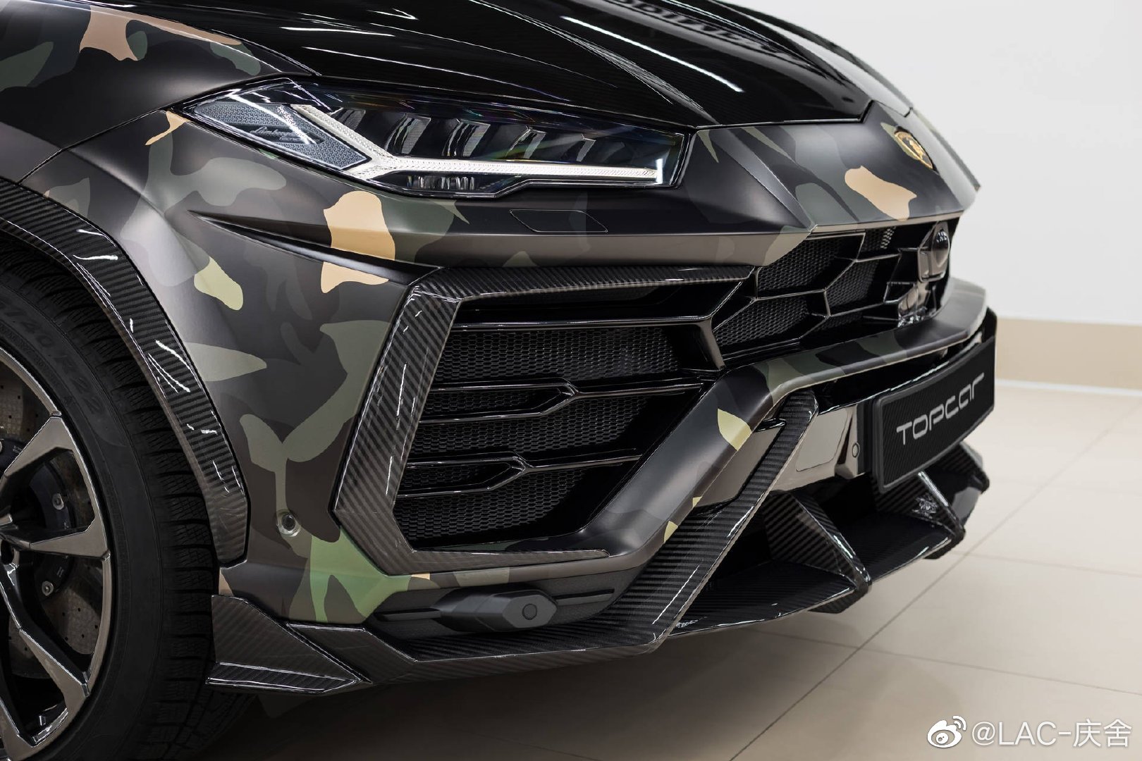 高清汽车美图lamborghiniurus迷彩涂装