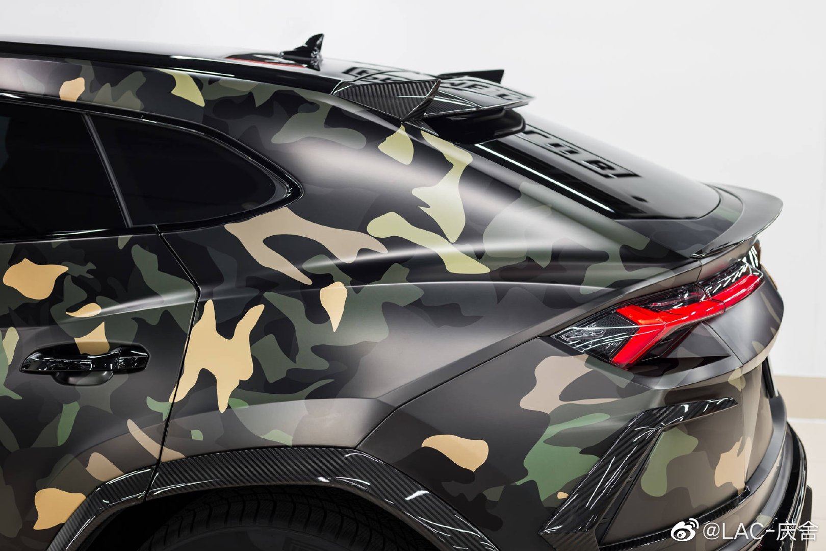 高清汽车美图lamborghiniurus迷彩涂装