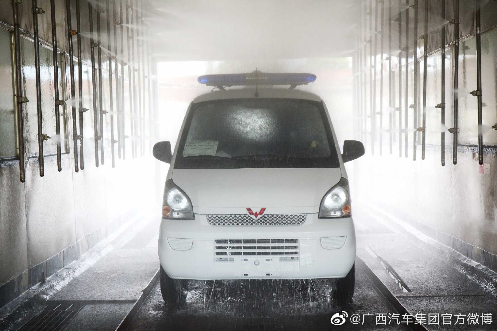 硬核抗“疫”，一批五菱救护车即将奔赴战场！