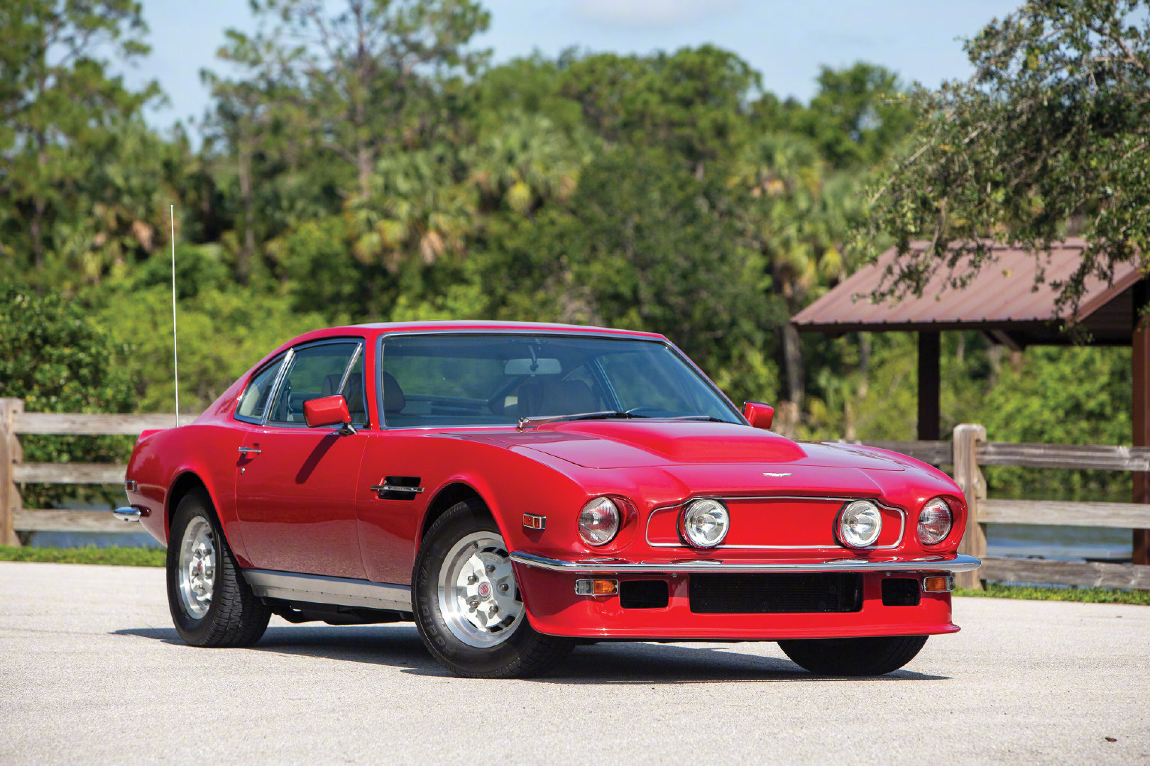 1979 Aston Martin V8 Vantage 红红火火