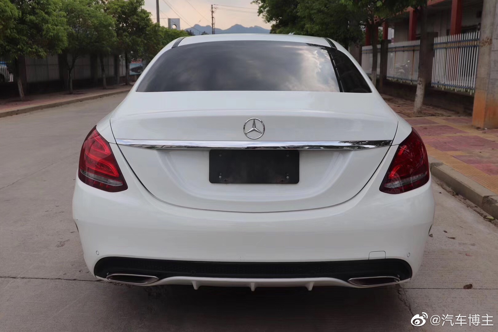 汽车美图大赏：车辆品牌-奔驰，排量-1.6T