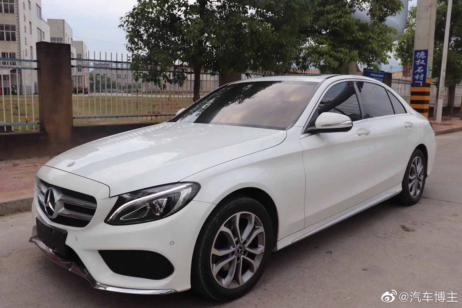 汽车美图大赏：车辆品牌-奔驰，排量-1.6T