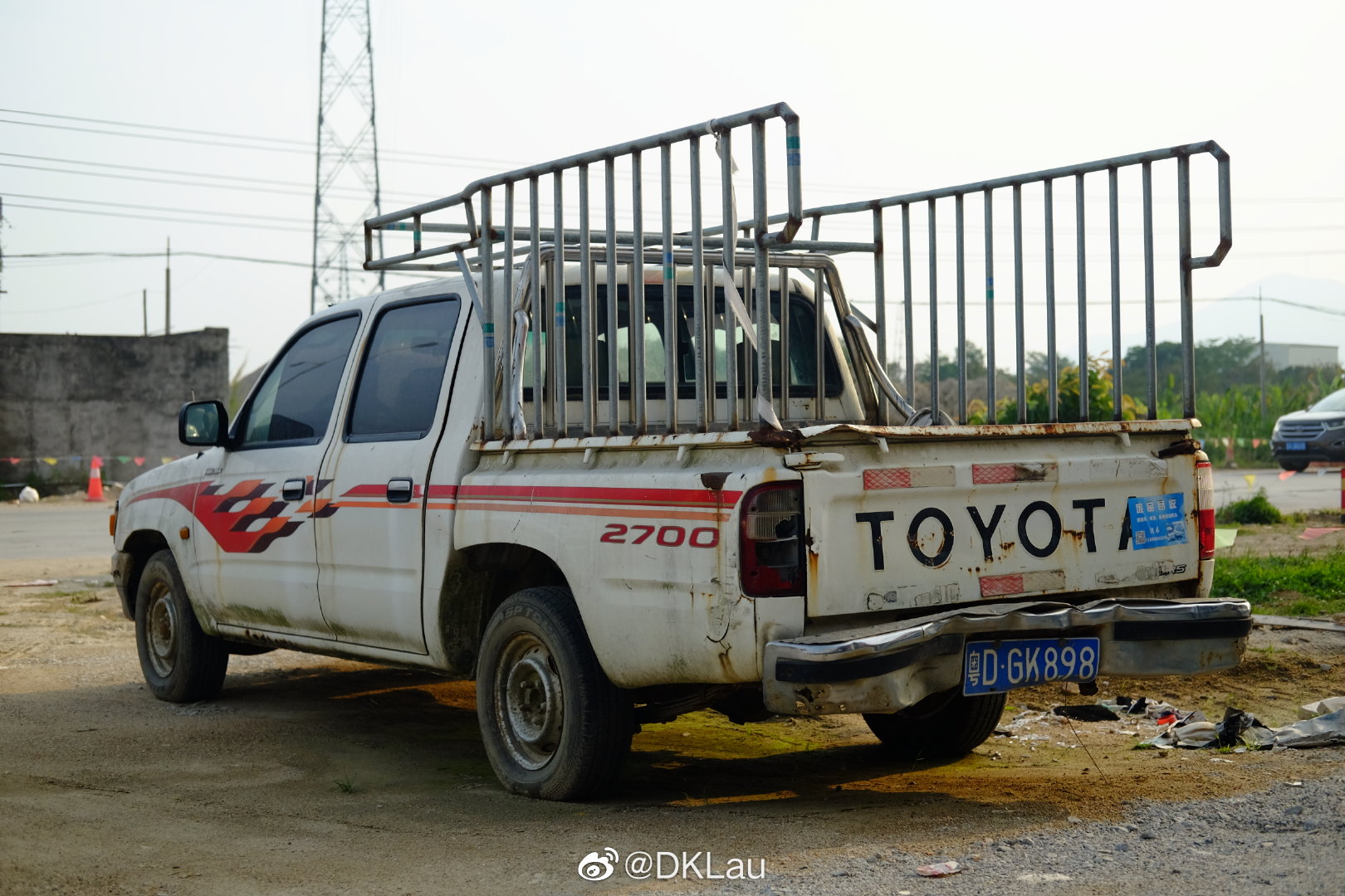 难得一见搭载3RZ-FE的2700 HILUX(RZN149