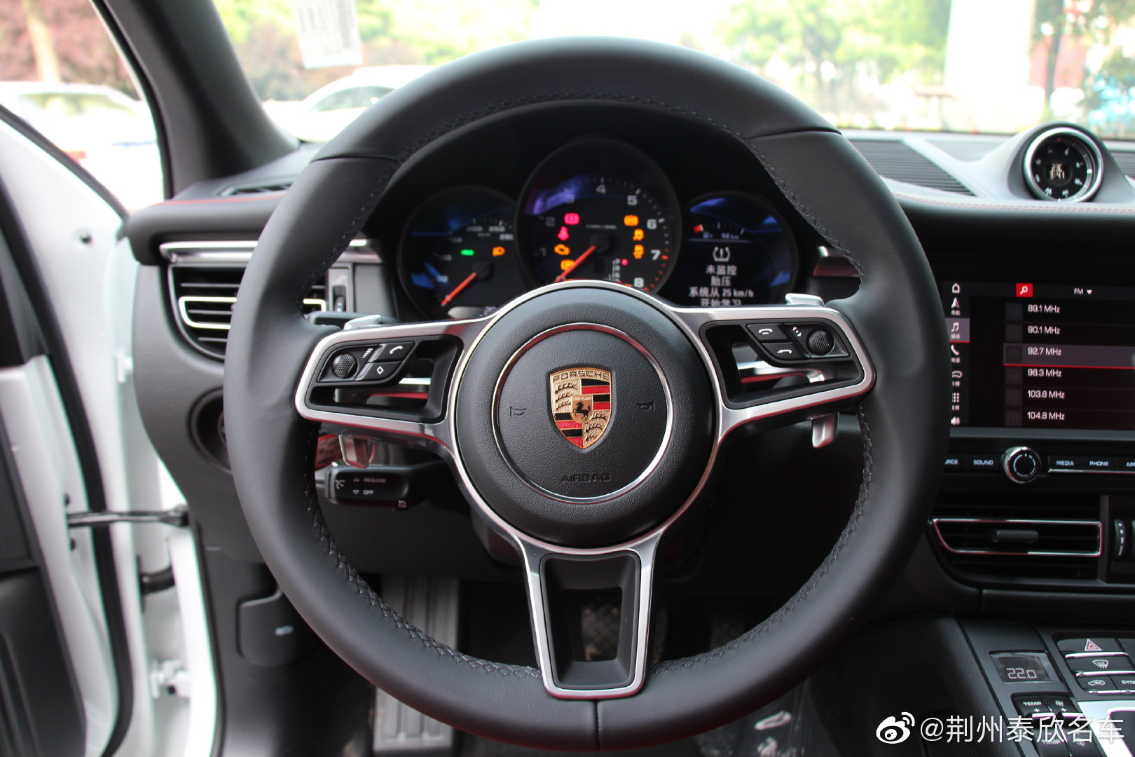 运动年轻个性SUV，保时捷MACAN