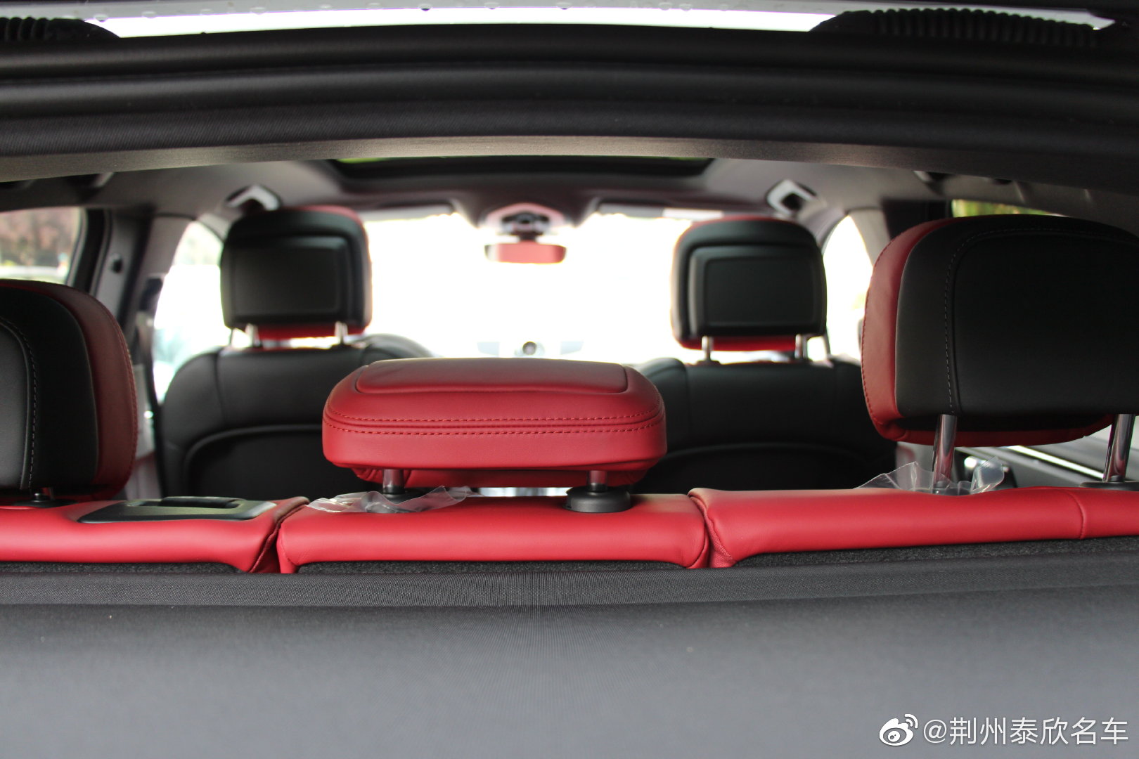 运动年轻个性SUV，保时捷MACAN