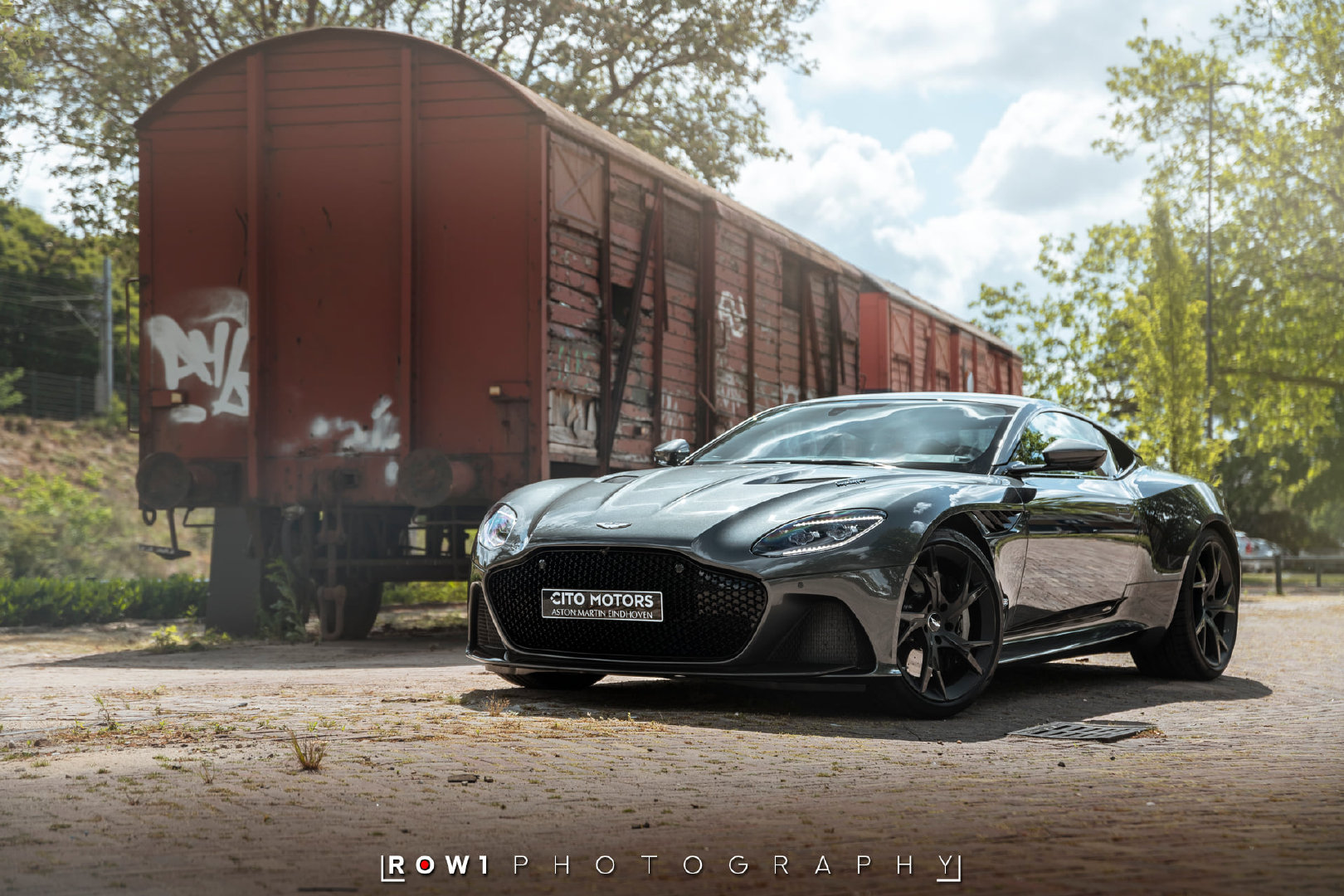 分享图片 埃因霍温，Aston Martin DBS Superleggera.