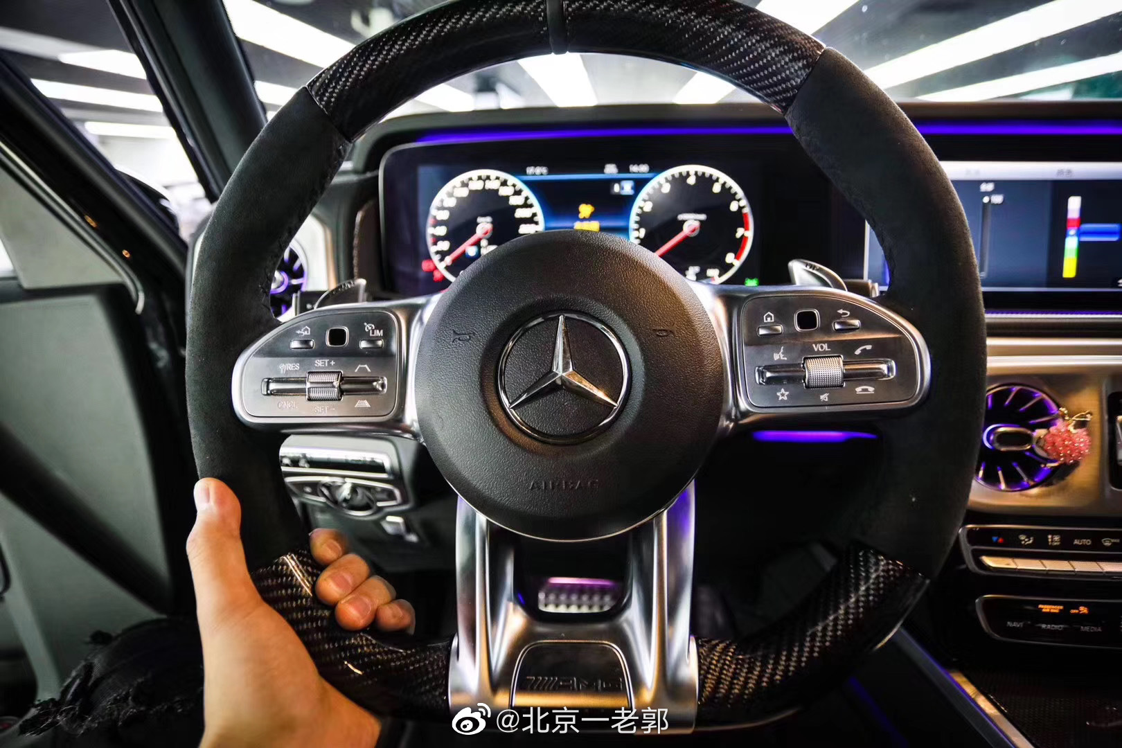 奔驰G63改这一套原厂配件十几万，改完怎么样？