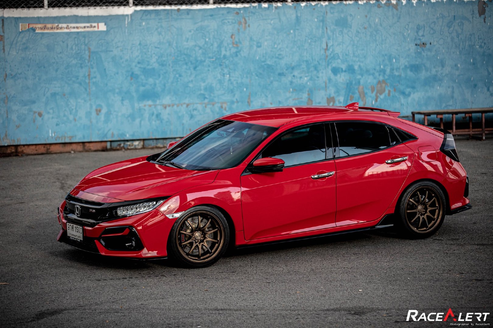 很快大家也可以开改了十代目两厢版的本田思域fk7