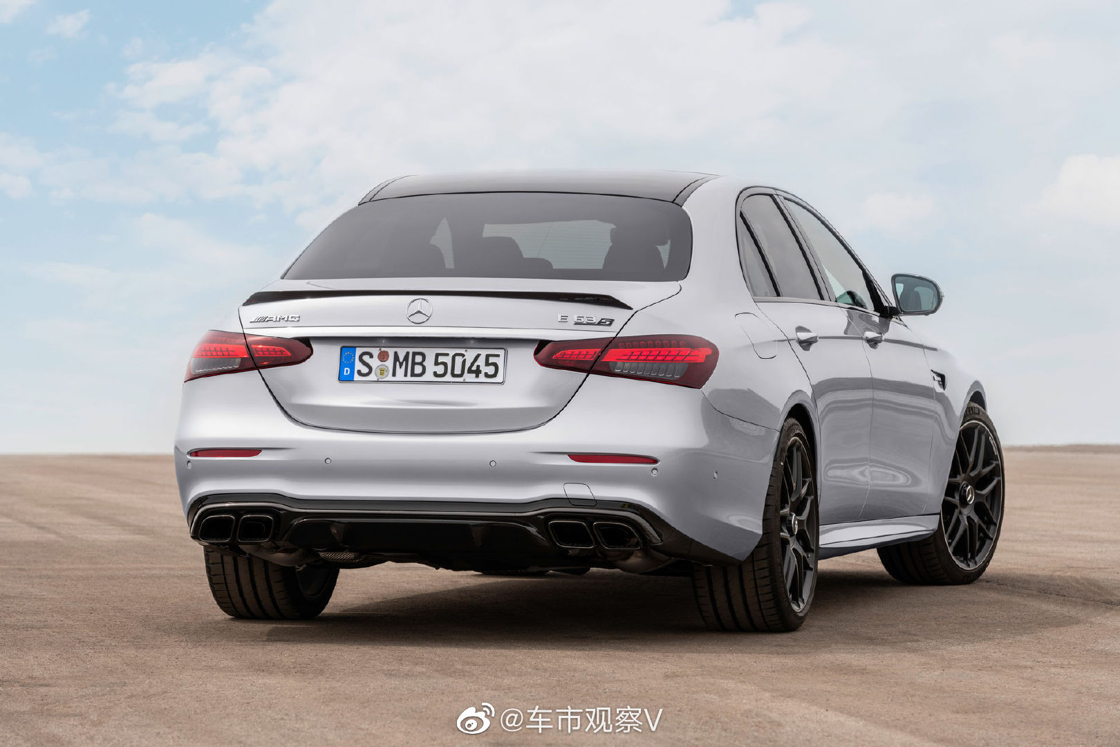 2021 奔驰-AMG E 63，优雅自若。